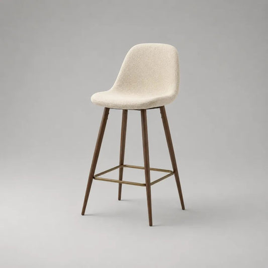 Tabouret de bar en tissu beige avec dossier haut, pieds en bois brun et repose-pieds en métal doré, 49 × 53 × 105 cm
